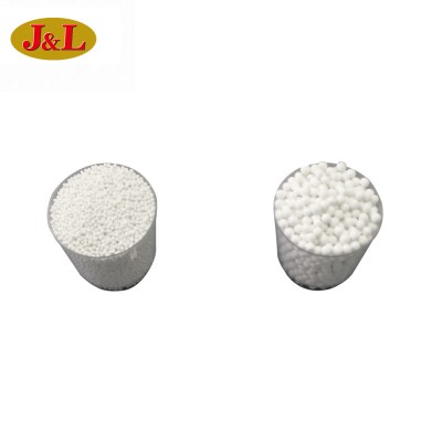 Activated alumina filter for dehydrating and drying in air separation